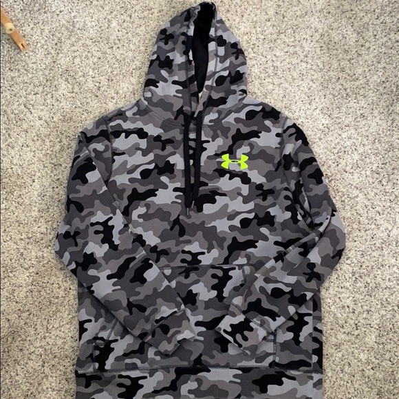 Under Armour Other - Men’s medium UA camo hoodie